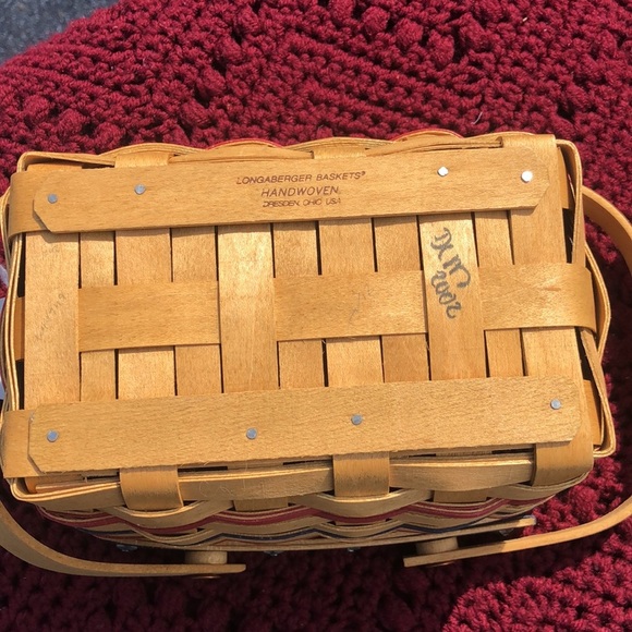 2002 Bee Basket - Picture 4 of 4